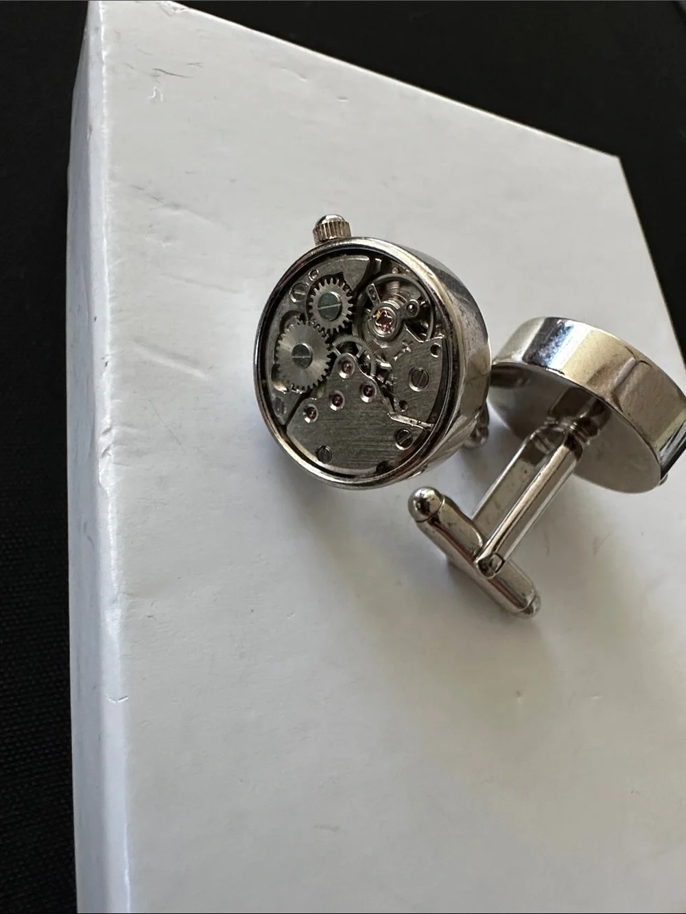 N/A stylish silver